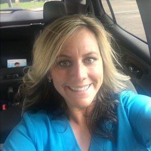 Meet your Posher, Whitney